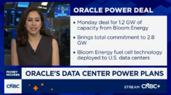CNBC graphic showing Oracle securing 1.2 GW power deal with Bloom Energy, lifting total data-centre power commitments to 2.8 GW